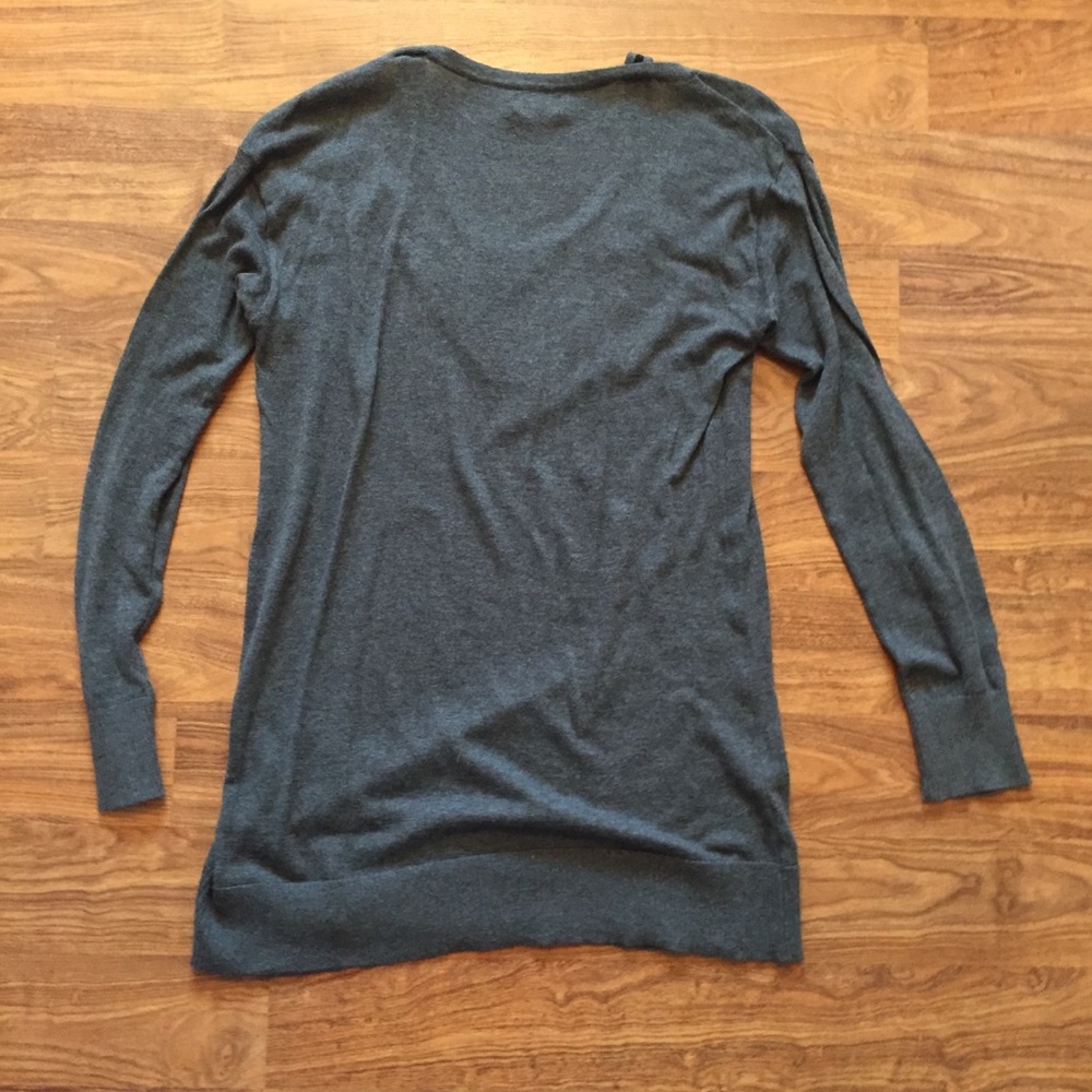 Elle sweater - Picture 3 of 3